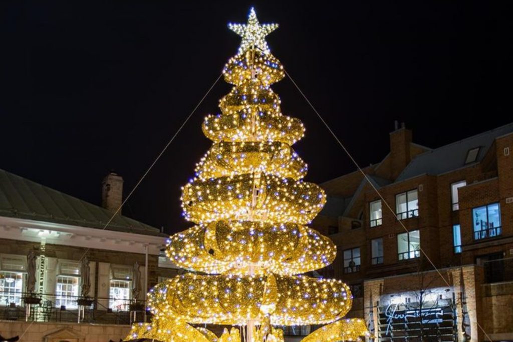 Downtown Oakville Partners with TELUS Small Business and DMX Marketing to Offer Local Giveaway this Holiday Season