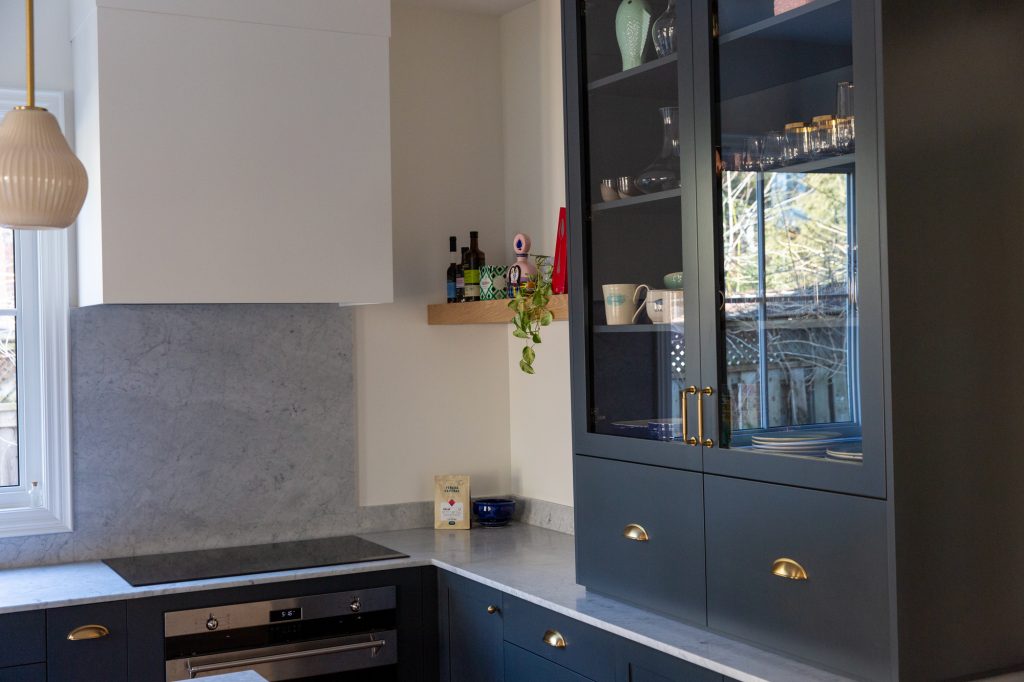 FARMHOUSE KITCHEN: Mixing modern design with the vintage charm of an 1870s kitchen